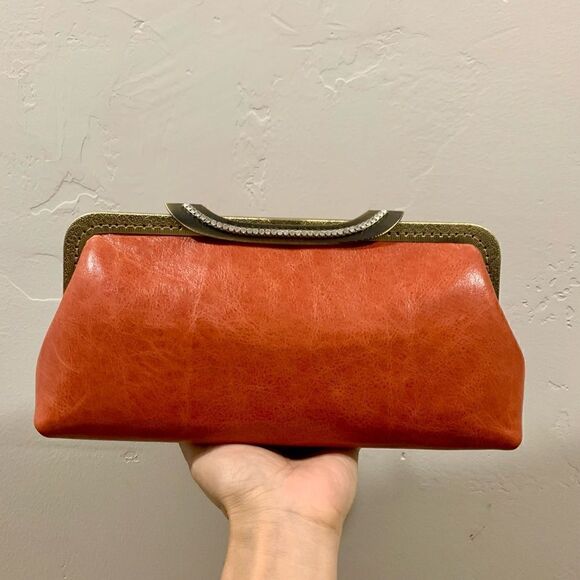 Vintage Handsewn Genuine Cowhide Push-lock Clutch/Crossbody & 2 Chain Styles - Picture 3 of 16